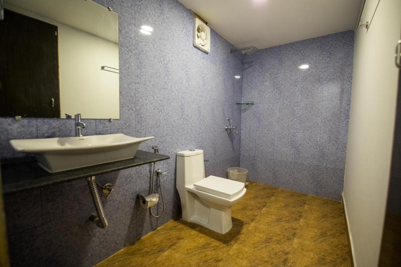 Treebo Lands End Hotel 3*