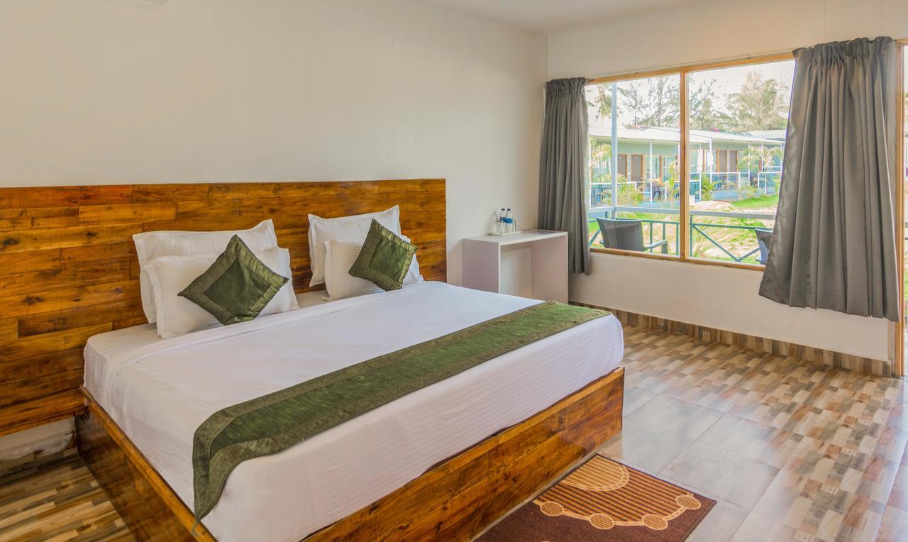 Treebo Lands End 3* Morjim