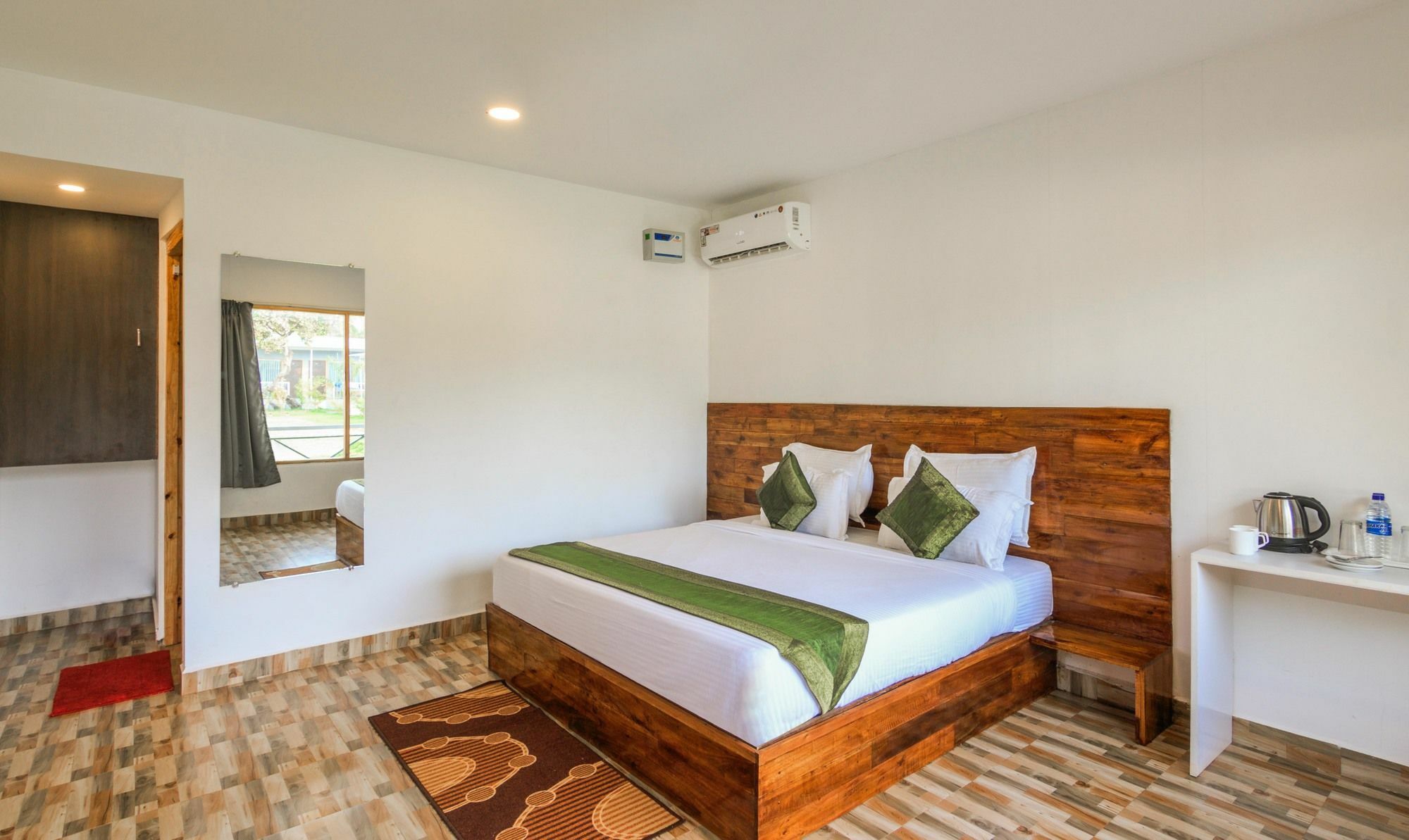 Treebo Lands End 3* Morjim