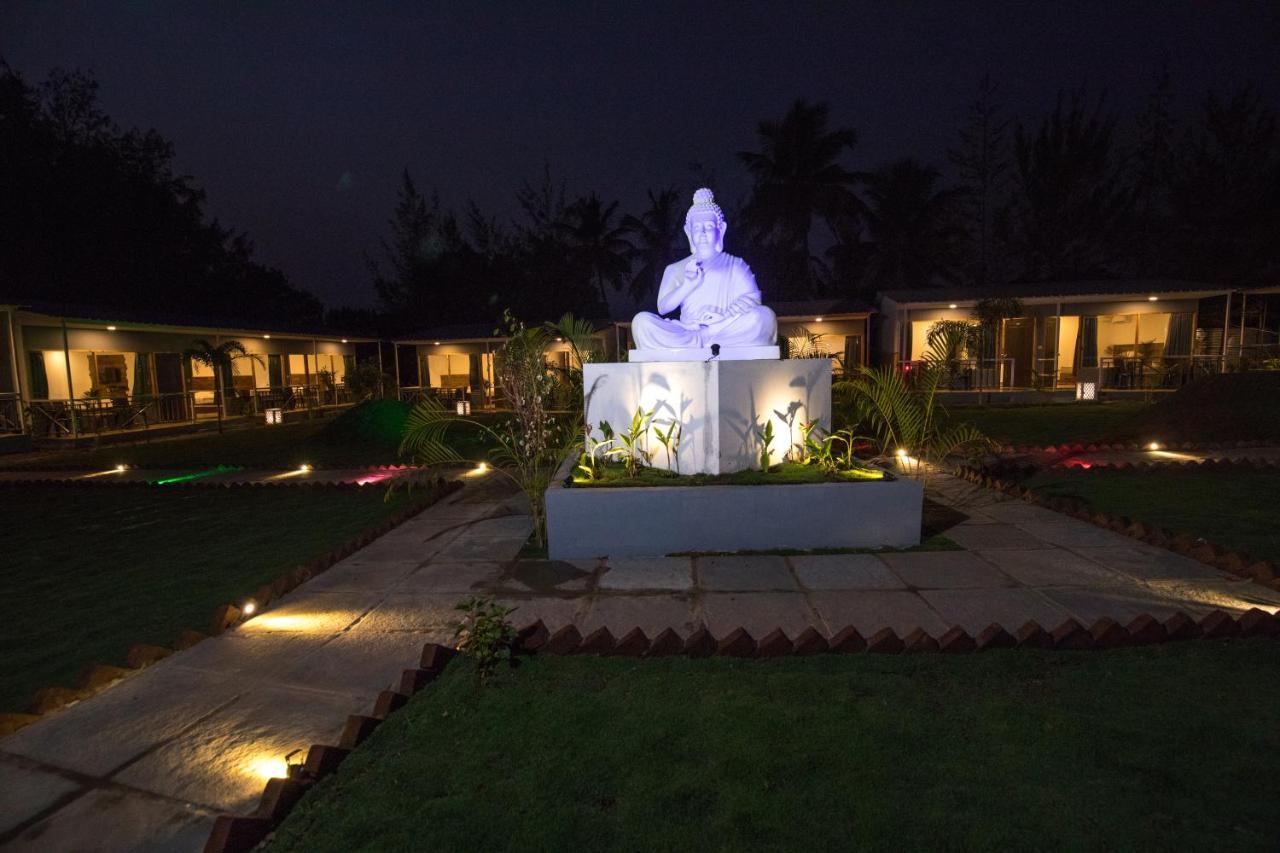 Treebo Lands End Morjim